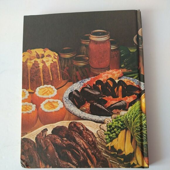 Pressure Cooking Anytime In No Time At All - Vtg 1977 Mirro Kitchens HC Cookbook - Picture 11 of 13